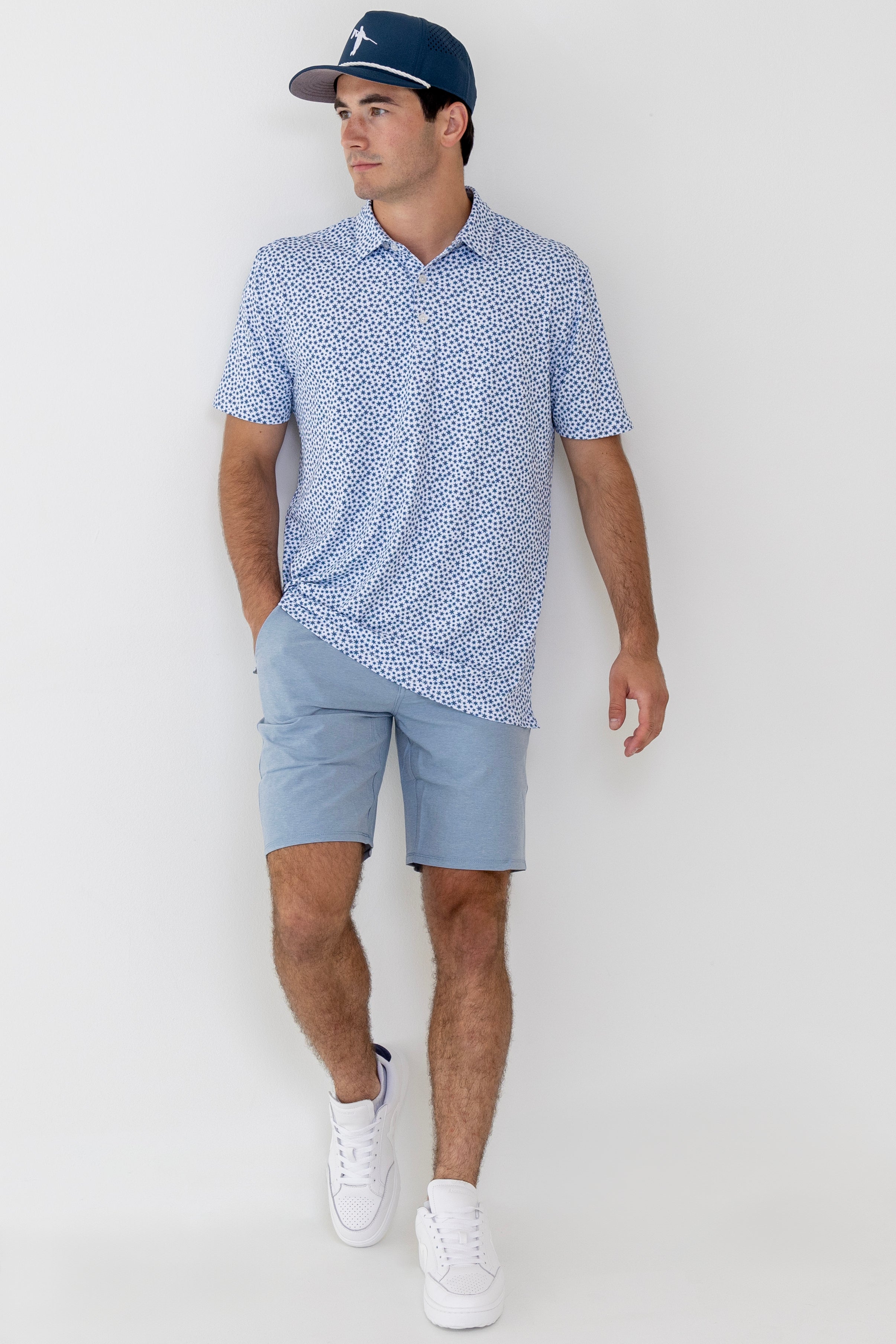 AO COAST1 - White/Navy