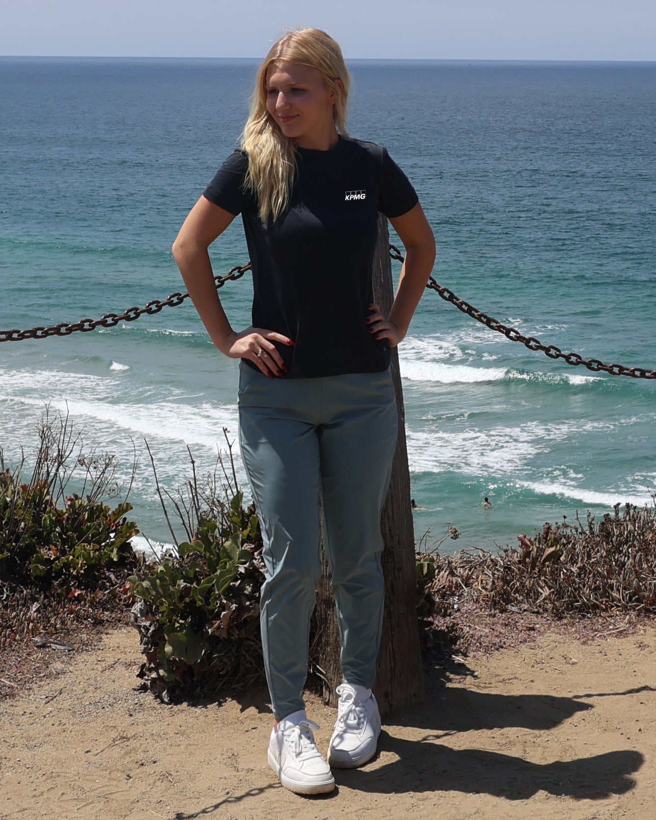 Women's Crewneck Butter T KPMG - Black Heather