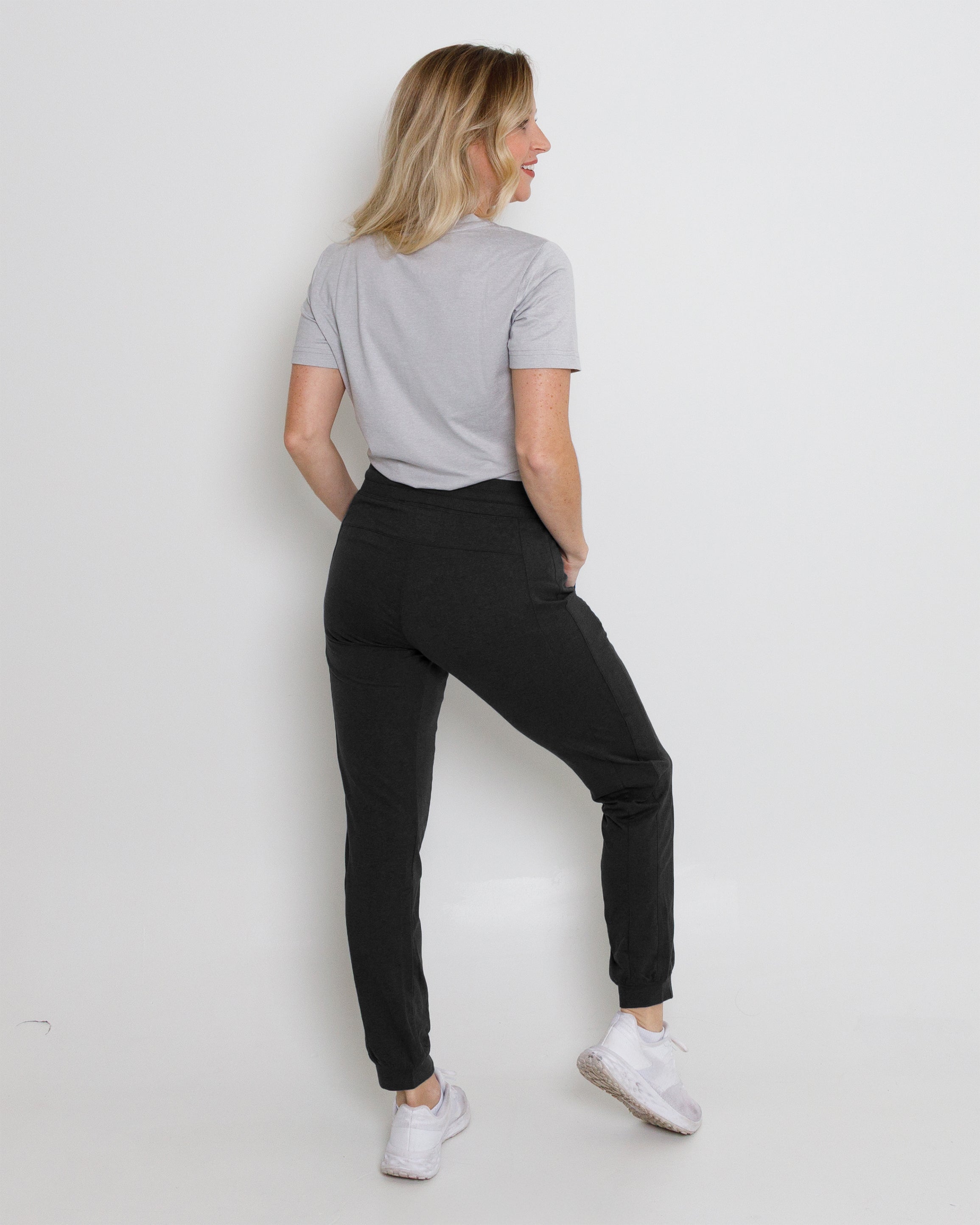 Women's Performance Jogger - Black Heather