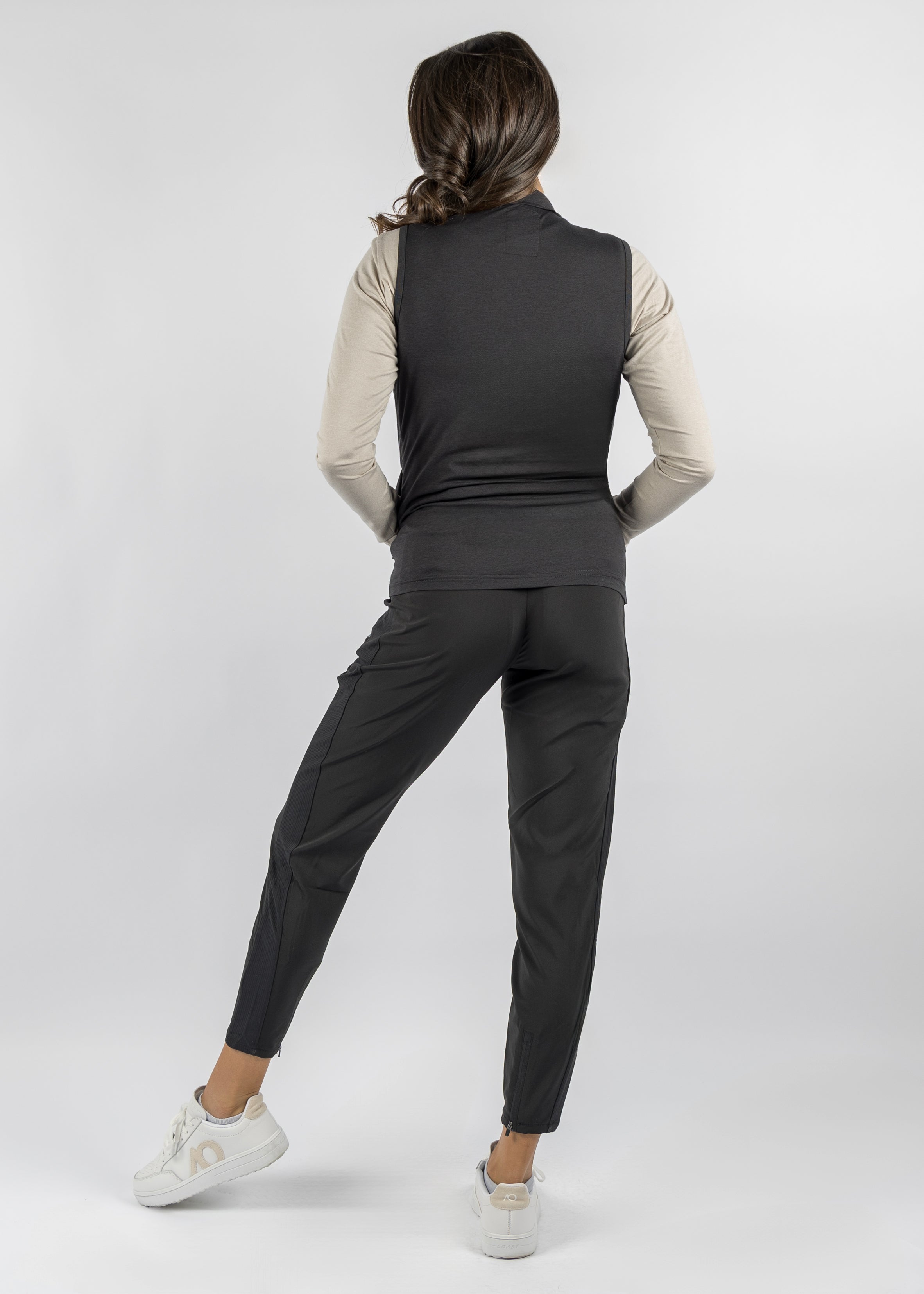 Arya Vest - Black/HTR Black