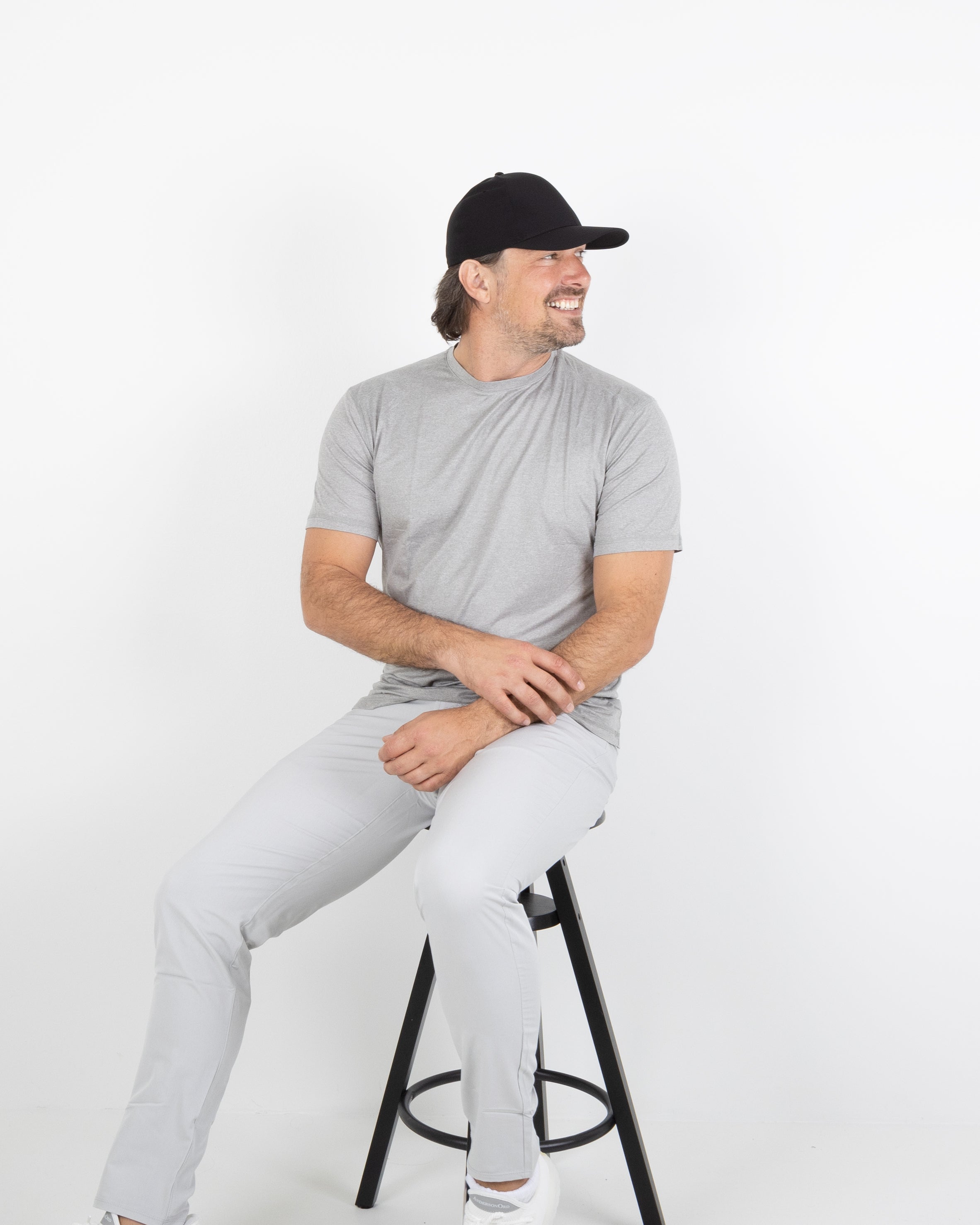 AO Performance Fitted Hat - Black